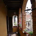 Il Glicine Bed & Breakfast 3*