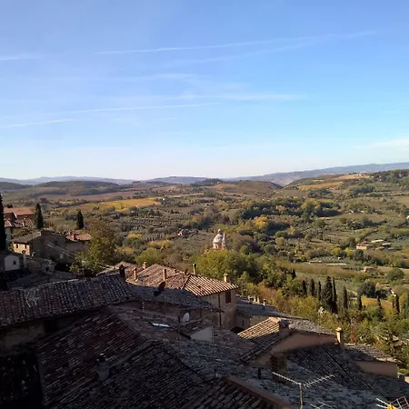 Il Glicine 3* Montefollonico