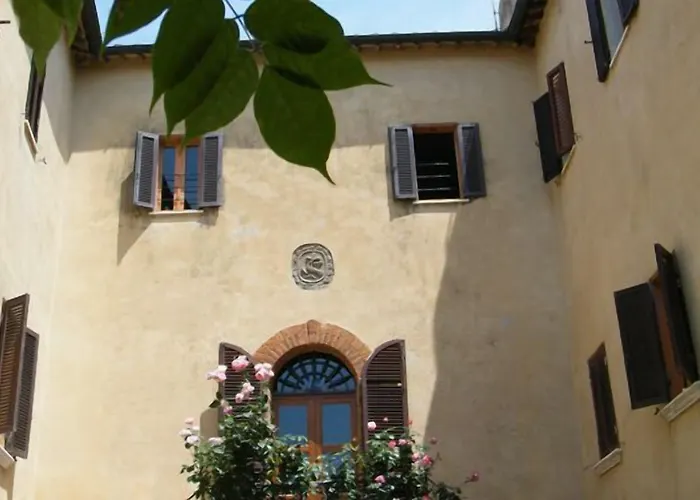 Il Glicine Montefollonico